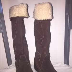BONGO brown boots size 8